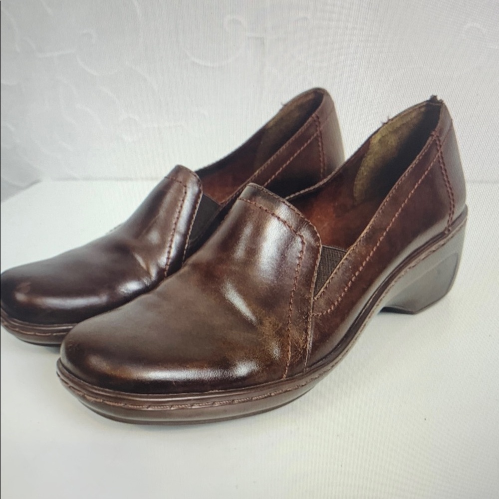 Elegant Brown Women's Loafers